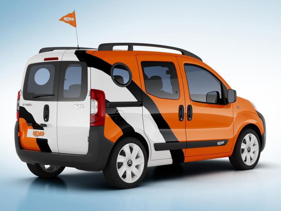  Citroen Nemo Concetto 2007 года  (фото 8 из 20)